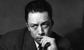 Albert Camus, QR-kóddal olvasva